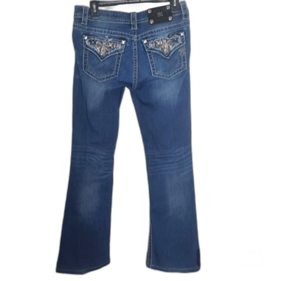 Miss Me Signature Boot Cut Jeans Embroidered Pockets Distressed Size 28 x 34 - Picture 1 of 7